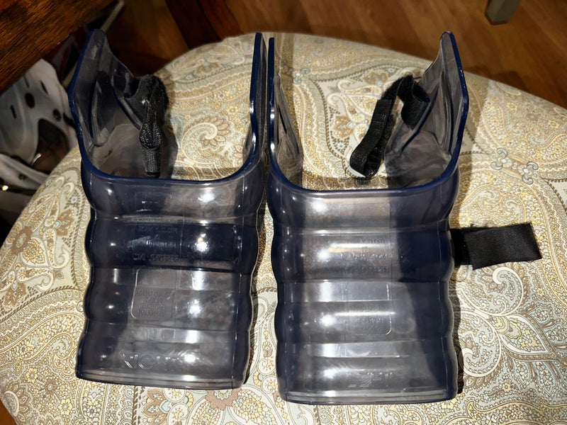 Skate Fender Hockey Shot Blockers S/M sz (Used)