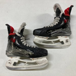 Used Junior Bauer Vapor X5 Pro Hockey Skates Size 3.5