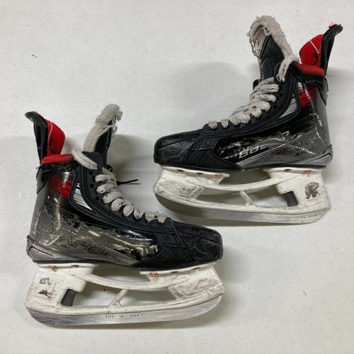 Used Junior Bauer Vapor X5 Pro Hockey Skates Size 3.5