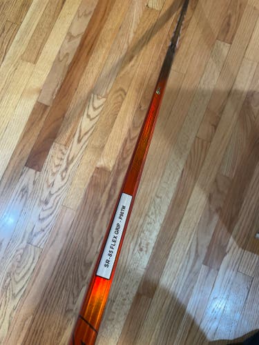 Senior CCM JetSpeed FT8 Pro Right Handed Hockey Stick P90TM (New) P90TM 85 flex
