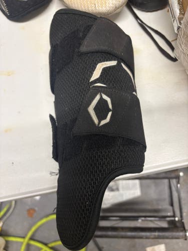 Junior EvoShield Leg guard Shin Guards (Used)