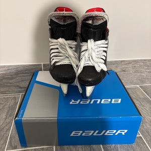 Bauer Vapor X5 Pro Hockey Skates | Junior 2.5 (Used)