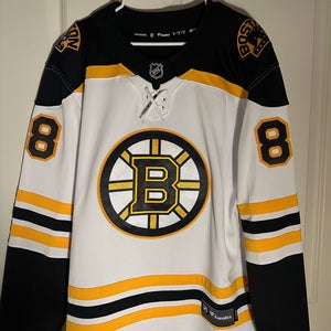 Boston Bruins Pastrnak Away M