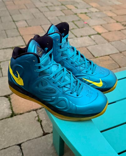 Men's Nike Air Max Hyperposite Shoes (2013) - Tropical Teal Sonic Yellow Sz 10.5
