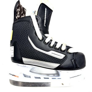 Used WinnWell AMP300 Junior Hockey Skate Junior 03 11860-S000285924