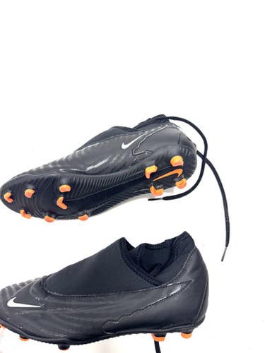Used Nike Soccer Cleats Black Senior 5.5 11860-S000300109