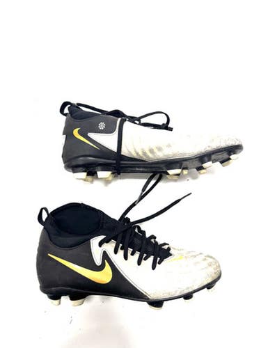 Used Nike Soccer Cleats Black Senior 5.5 11860-S000300111