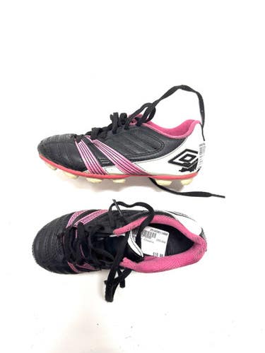 Used Umbro Soccer Cleats Black Youth 12.0 11860-S000300117