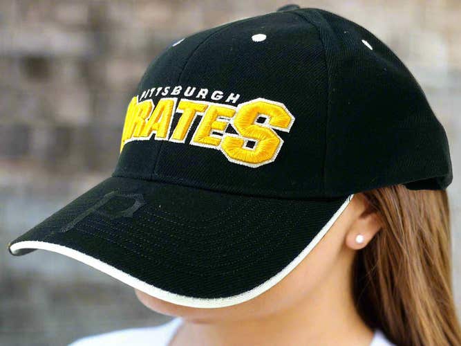 Pittsburgh Pirates NOS Vintage MLB "Black P" 20% Wool Hat (New)