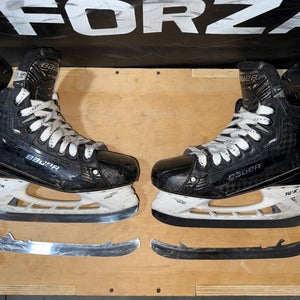 2022 Bauer Supreme Mach Hockey Skates Regular Width Size 5.5 (Used) + 2 Sets of Used Steel