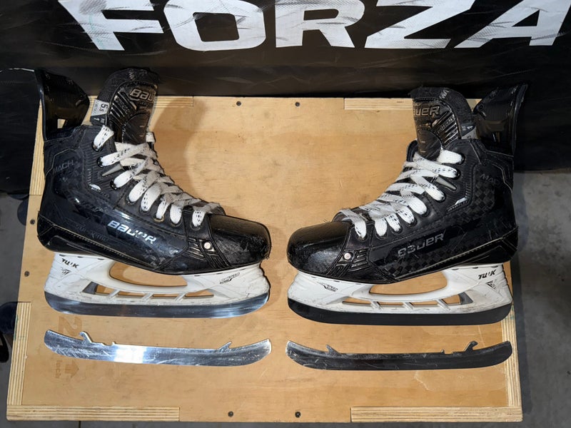 2022 Bauer Supreme Mach Hockey Skates Regular Width Size 5.5 (Used) + 2 Sets of Used Steel