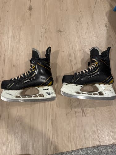 2012 Bauer Supreme TotalOne NXG Hockey Skates Wide Width Pro Stock 7.5 (Used)