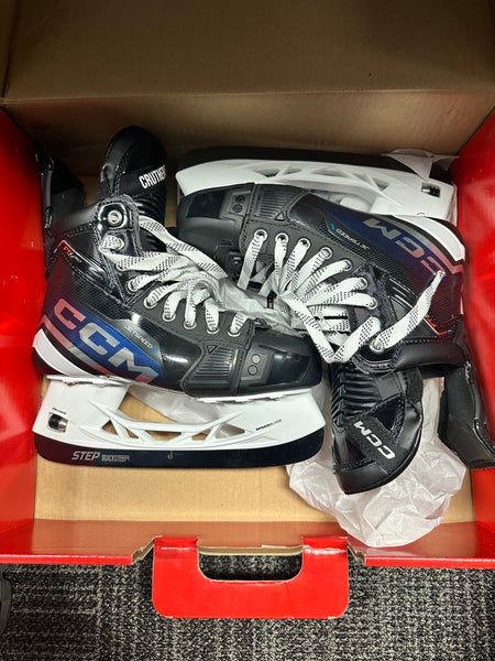 2024 CCM JetSpeed FT6 Pro Hockey Skates Regular Width Size 4 (New)