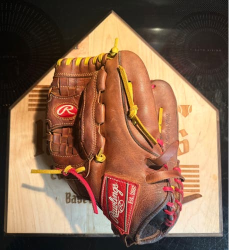 Rawlings Gold Glove Elite RH Pitcher's Baseball Glove 12.5" (Used)