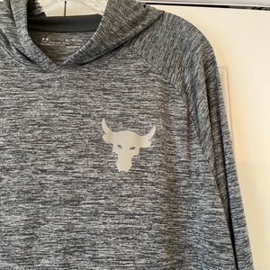 Men’s XL Under Armour Project Rock lightweight gray hoodie