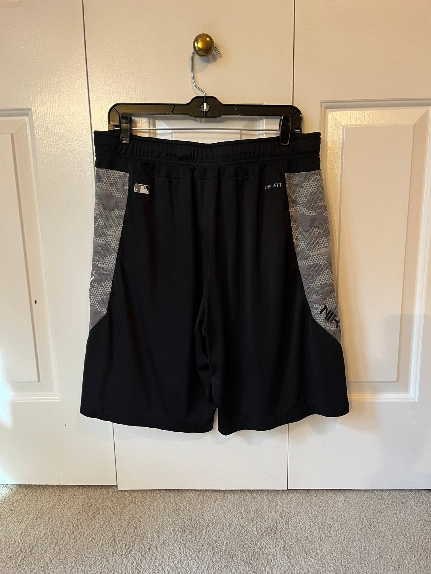 nike mlb dri fit shorts