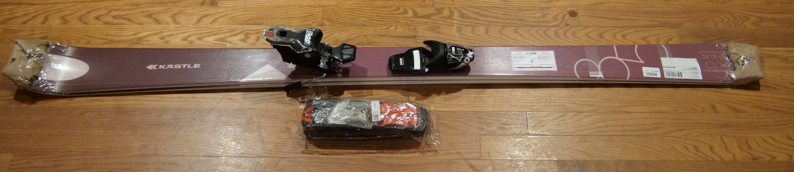 Women's All Mountain 168 cm Kastle DX 85 Skis With Bindings Max Din 10 (New)