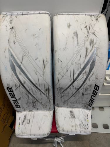 34+ Bauer Hyperlite 2 Goalie Leg Pads Senior (Used)