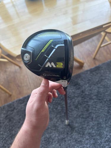 Men's TaylorMade M2 Right Handed Driver Stiff Flex 9.5 Loft (Used)
