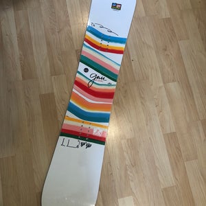 2023 Women's 145cm GNU B-Nice Snowboard Without Bindings New)