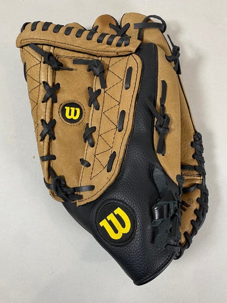 Wilson A360 RH Softball Glove 14”
