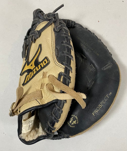 Mizuno Prospect Series PowerClose RH Catcher's Baseball Glove 10.5"
