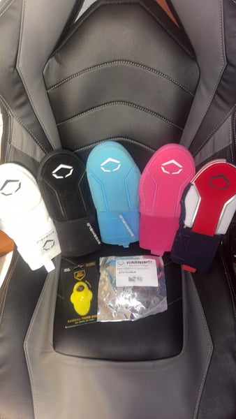 Bunch of New Gear DM if Interested