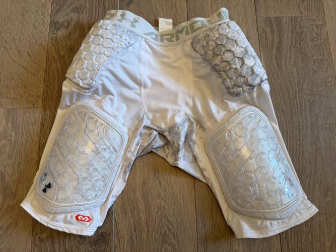 Men's Under Armour Padded Football Girdle Compression Shorts Camo - Medium