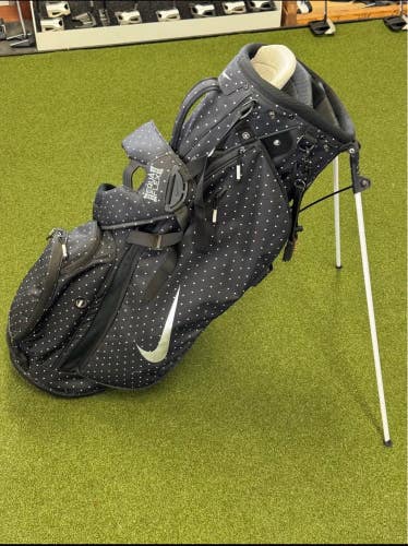 Nike Sport Lite Golf Stand Carry Bag 5 Way Dividers Polka Dots Black White