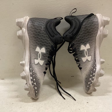 Used Under Armour Jr FB Cleats Black And White Junior 04.5 11725-S000493398