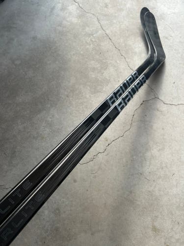 2 PACK 77 Flex P28 Senior Bauer Vapor Hyperlite 2 Left Hand Hockey Stick Pro Stock NHL (New)