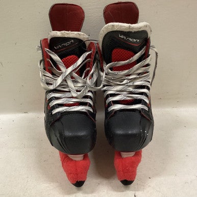 Used Bauer VAPOR Intermediate Hockey Skate Intermediate 5.5 11725-S000493452