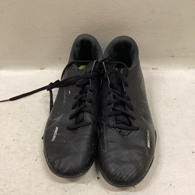 Used Nike Soccer Cleats Black Youth 07.5 11725-S000493248