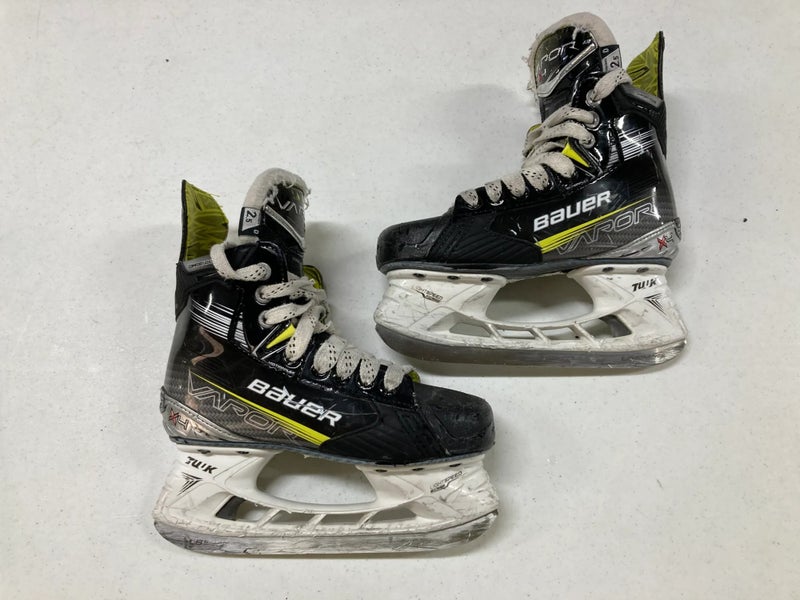 Used Junior Bauer Vapor X4 Hockey Skates Size 2.5