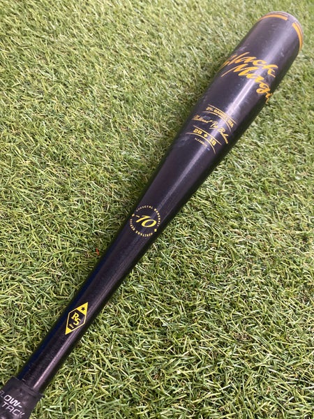 Easton Black Magic (2 3/4") USSSA Bat 2023 (-10)