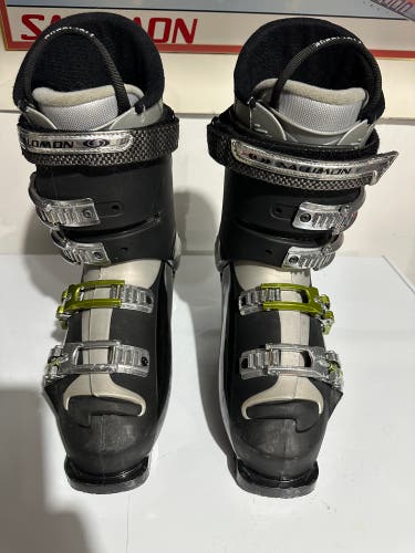 Mondo 26 & 26.5 Unisex Salomon Wave All Mountain Ski Boots Soft Flex (Used)