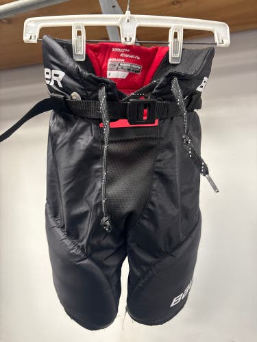 Youth Medium Bauer Lil Sport Hockey Pants (Used)