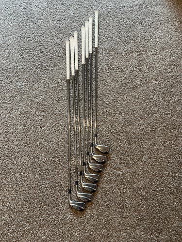 Men's Titleist 716 T-MB 4-pw Right Handed Iron Set Stiff Flex Steel Shaft (Used)