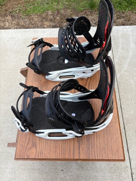 Men's Burton Genesis Snowboard Bindings Freeride (Used)