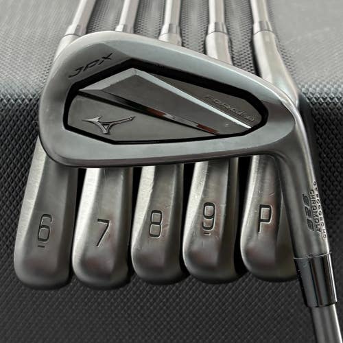 MIZUNO JPX 925 FORGED BLACK IRON SET 5-P