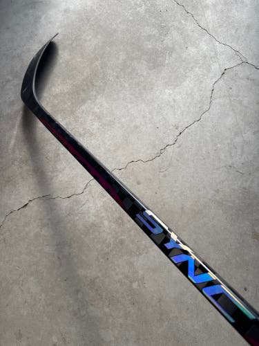 87 Flex P92 Senior Bauer Nexus Tracer Right Hand Hockey Stick Pro Stock NHL (New)