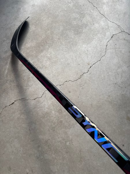 87 Flex P92 Senior Bauer Nexus Tracer Right Hand Hockey Stick Pro Stock NHL (New)