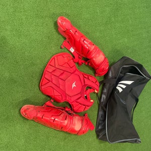 All star catchers set with Easton bag. Lightly used