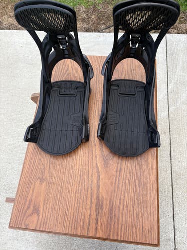 Men's Burton Genesis Stepon Reflex Snowboard Bindings All Mountain (Used)