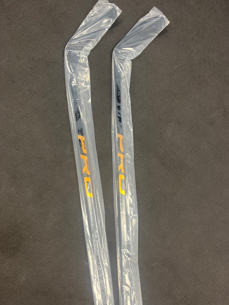 Senior PRO Right Handed Hockey Stick Two pack P86 RH Tapered Handle Gloss Blade