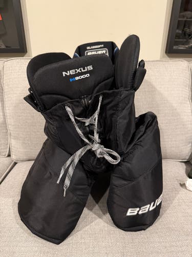 Men's Senior Small Bauer Nexus N9000 Hockey Pants (Used)