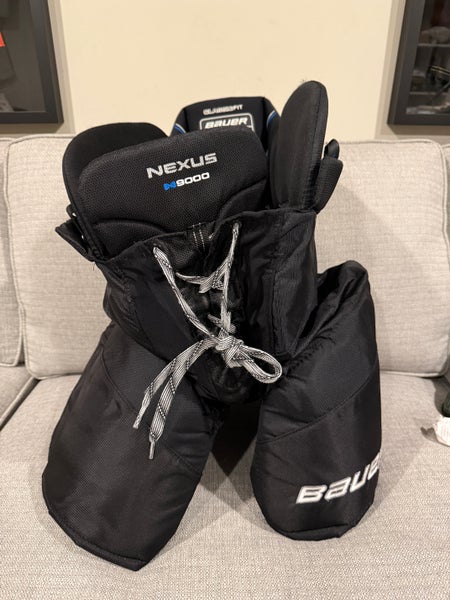 Men's Senior Small Bauer Nexus N9000 Hockey Pants (Used)