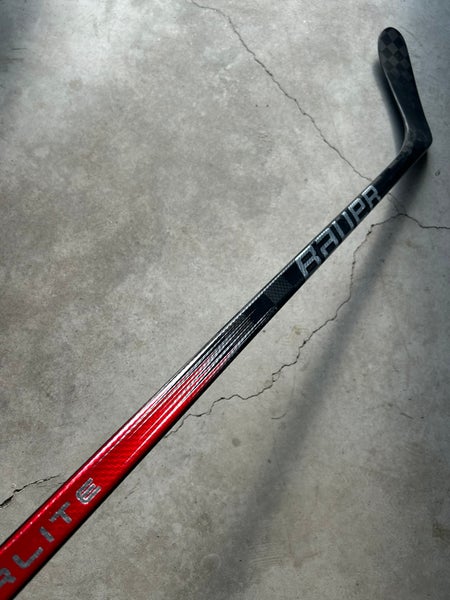 87 Flex P28 Senior Bauer Vapor Hyperlite 2 Left Hand Hockey Stick Pro Stock NHL (New)