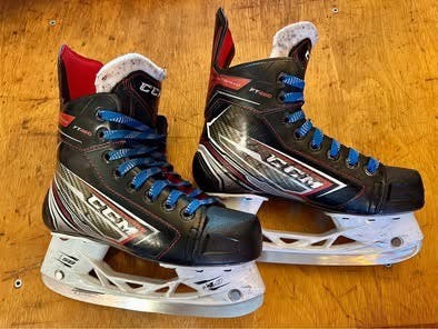 2019 CCM JetSpeed FT460 Hockey Skates Regular Width Size 2 (Used)