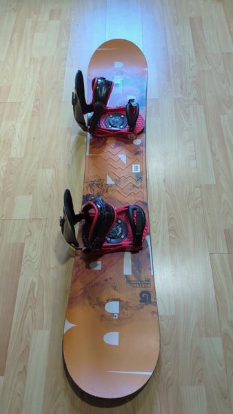 Burton Progression Snowboard 152cm With Burton Bindings Size M Fit 8-10.